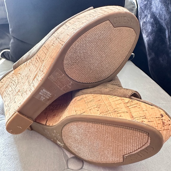 Guess - Olive Green - Wedge Heels - Size 8.5 - Picture 12 of 12